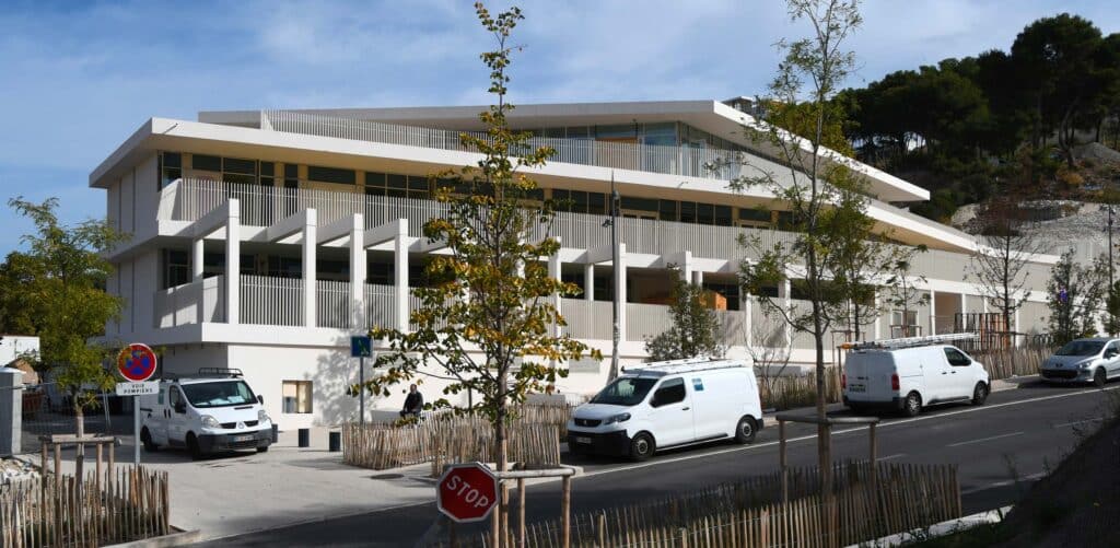 Forum emploi centre social La Savine Marseille 31 mars 2026